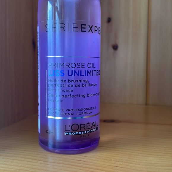 L’Oréal Professional Liss Ultimited Blow-Dry Oil - Picture 2 of 3